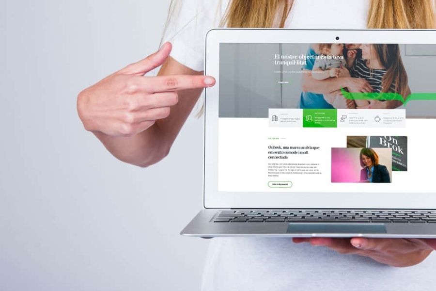 Versió sobretaula de web corporativa Wordpress